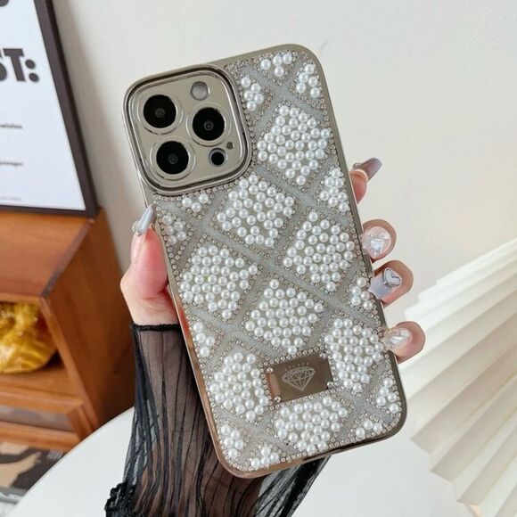 Elegant Pearl-Studded IPhone 16 pro max Case - Silver - Picture 1 of 6